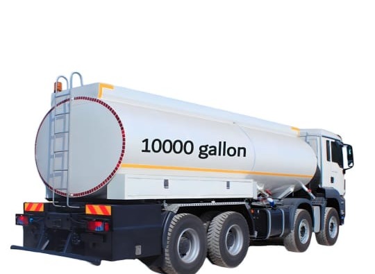 10000 gallon water tanker